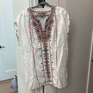 Johnny Was Verena Yolk Embroidered Cream Tunic with Cap Sleeves